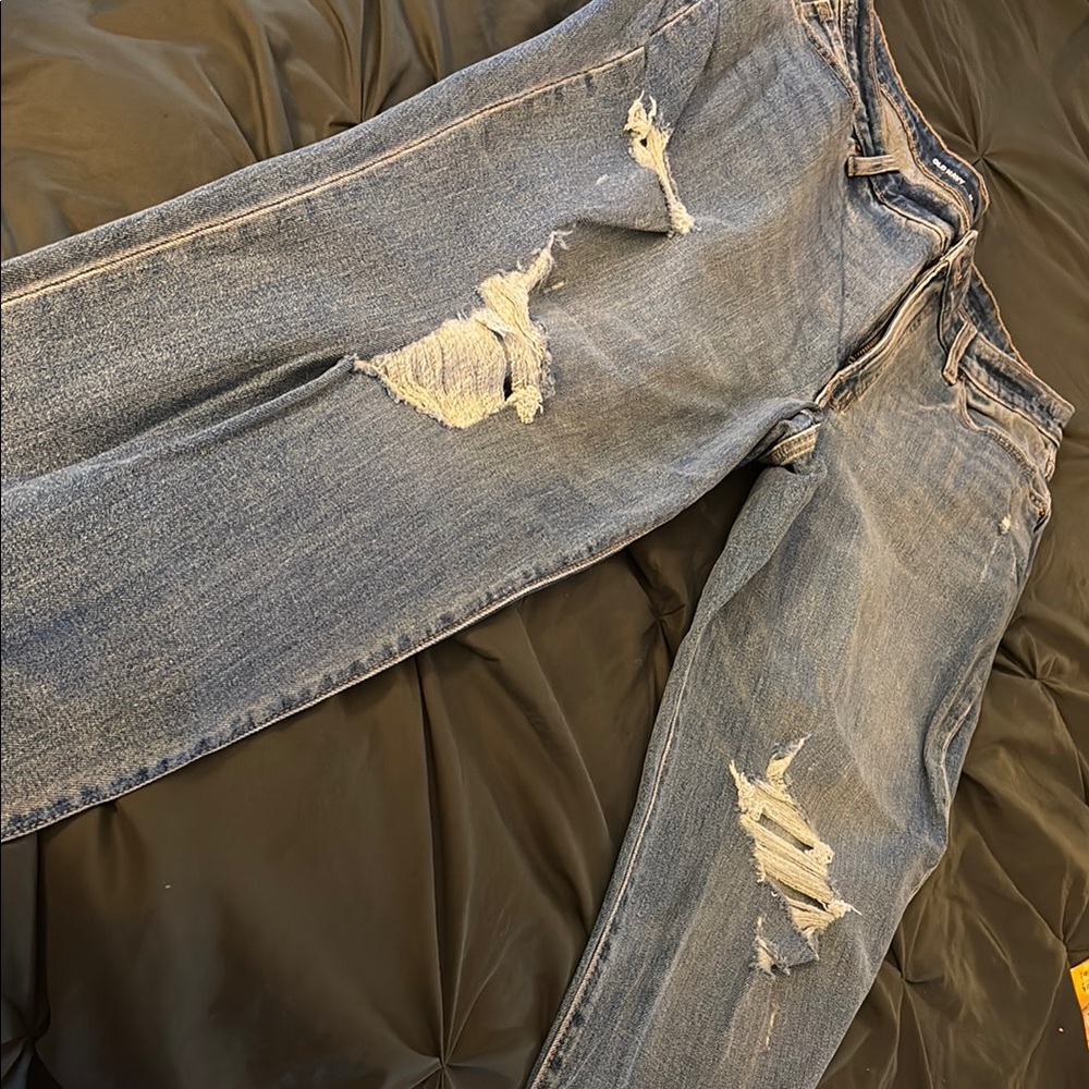 Old Navy Men's Relaxed Distressed Denim Jeans